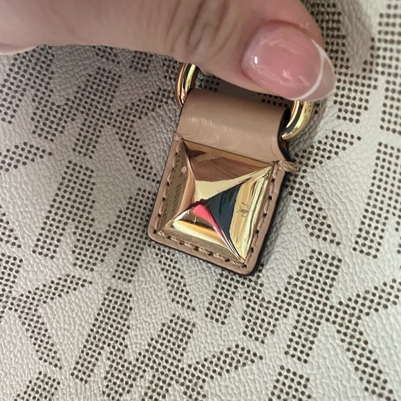 Michael Kors Grayson Medium Satchel Vanilla Bag - Picture 10 of 10